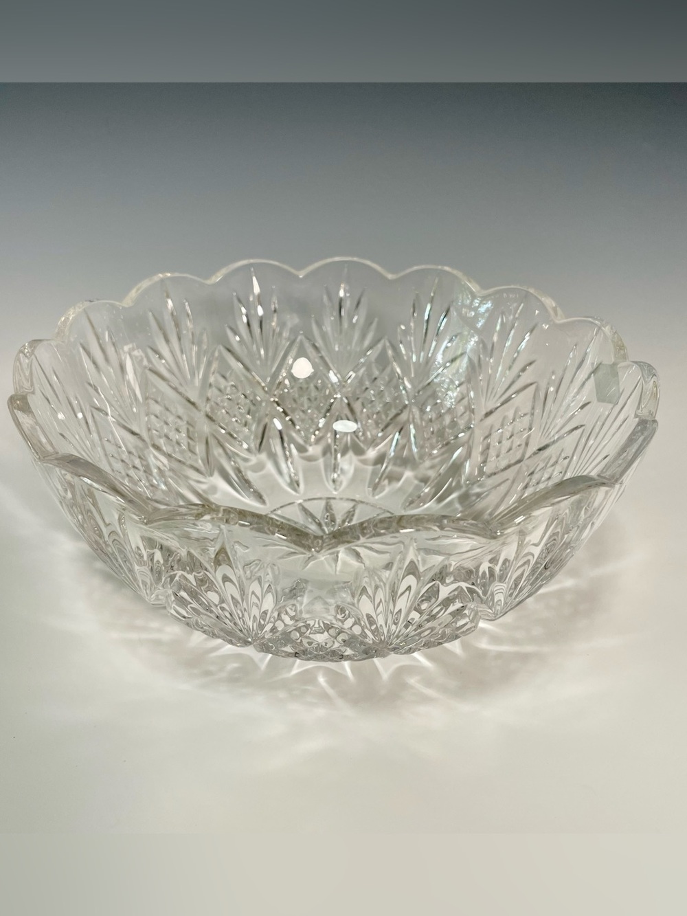 Shannon Crystal bowl designed by Godinger, Vintage, Scalloped, new no flaws